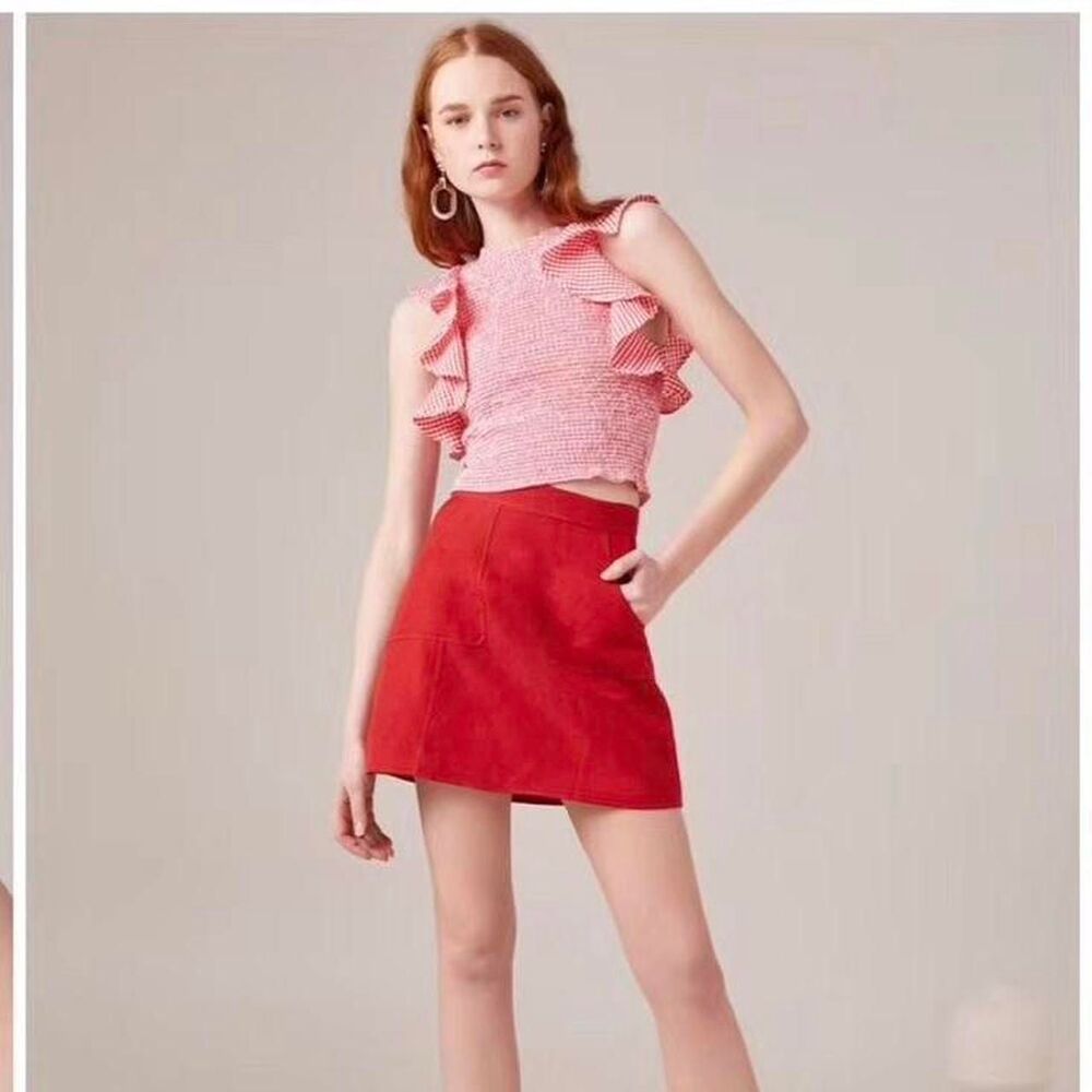 NWT C/MEO Collective Women's Pink and Red Crop Top